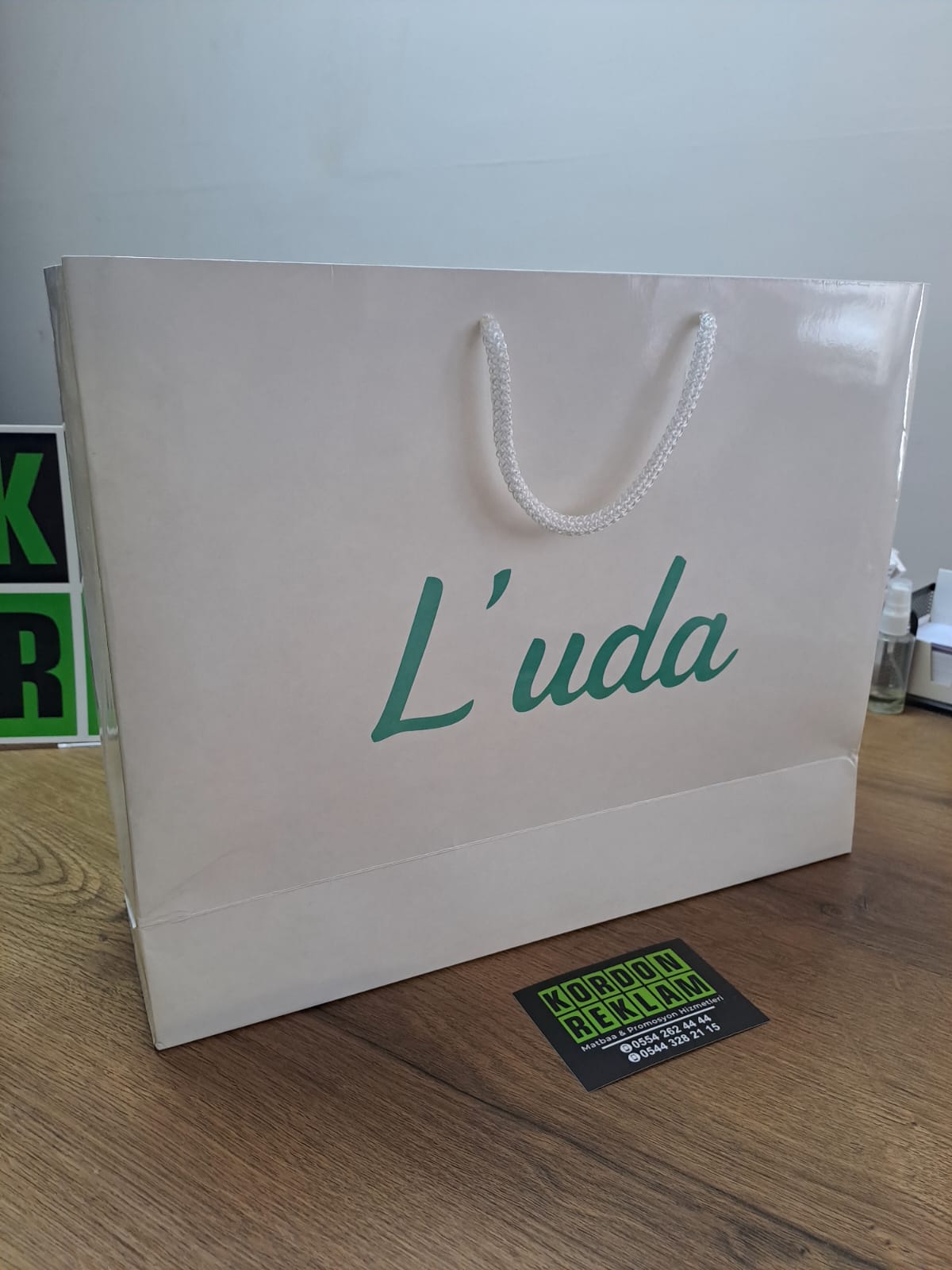 Baskılı Karton Çanta - 24